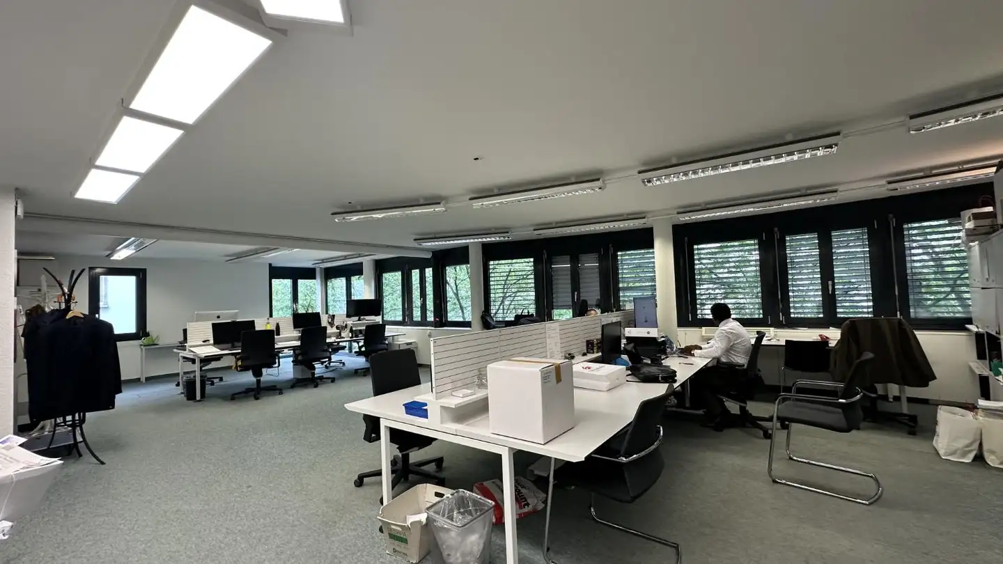 Office space for rent - Place Du Midi 21, 1950 Sion - Photo 2