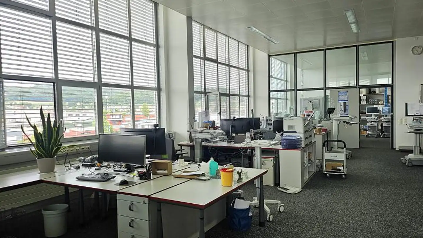 Office space for rent - 8184 Bachenbülach