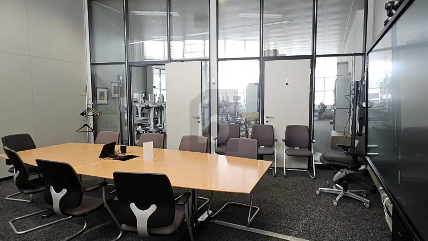 Office space for rent - 8184 Bachenbülach - Photo 2