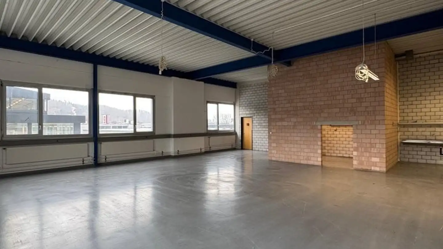 Commercial à louer - Rue De Longeau / Lengnaustrasse 10, 2504 Biel/Bienne - Photo 2