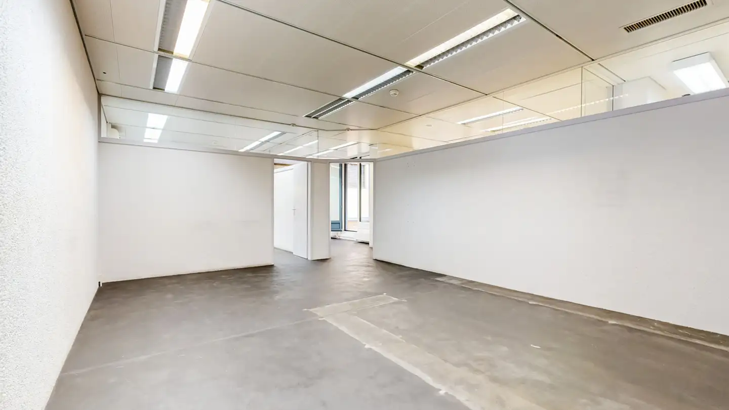 Commercial for rent - Rue Igor Stravinski 2, 1820 Montreux - Photo 3