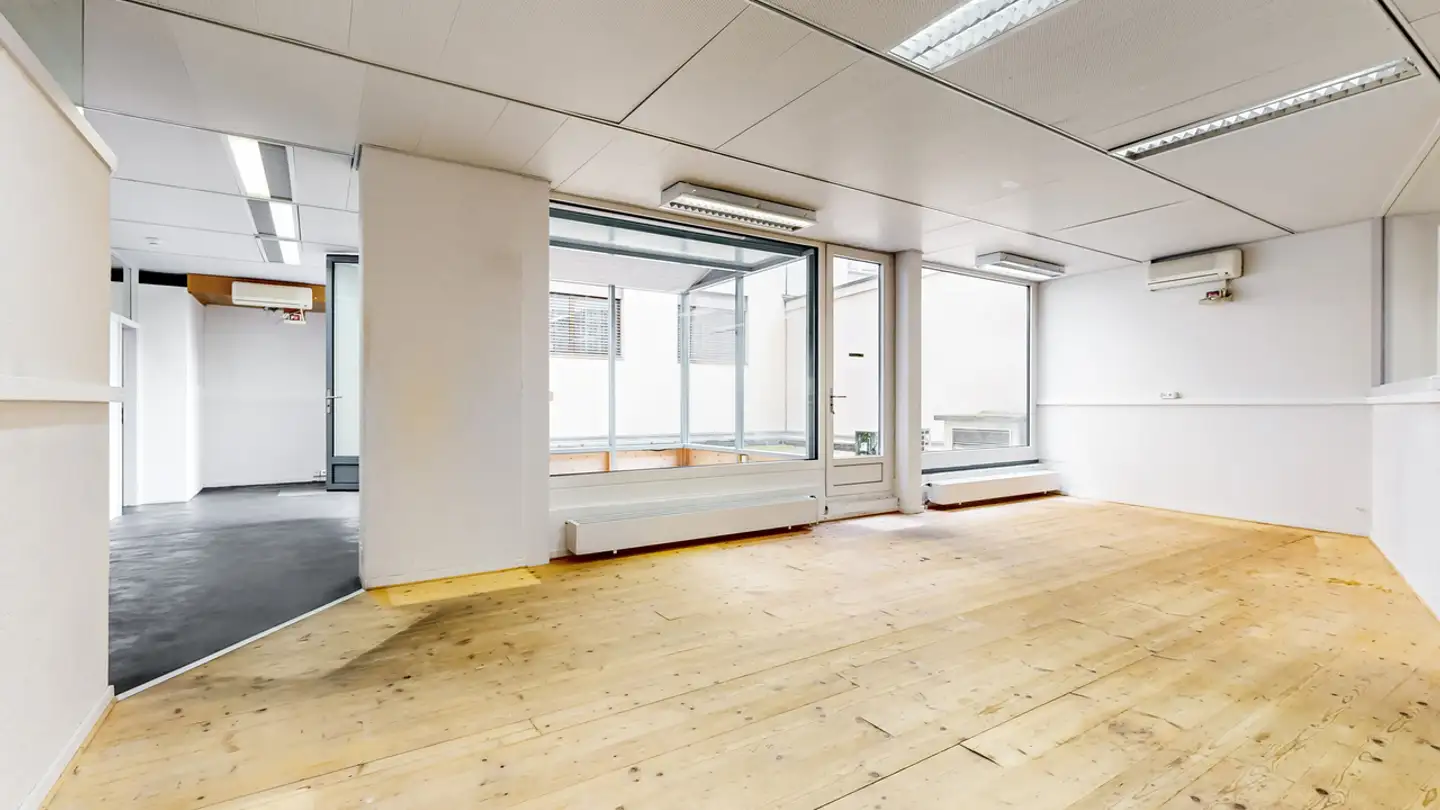 Commercial for rent - Rue Igor Stravinski 2, 1820 Montreux - Photo 4