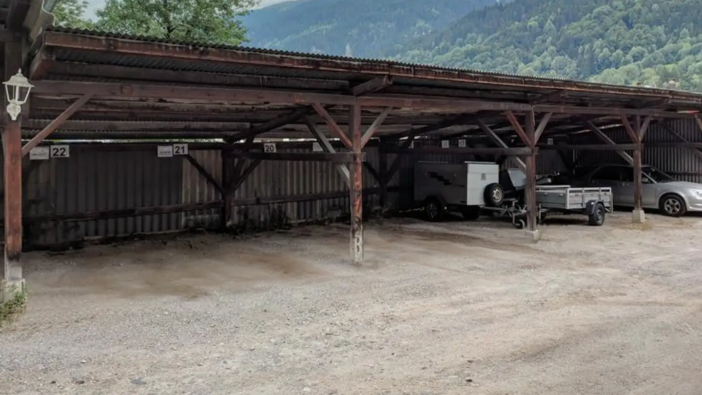 Parcheggio coperto in affitto - Via Fabrica 13, 7166 Trun - Foto 3