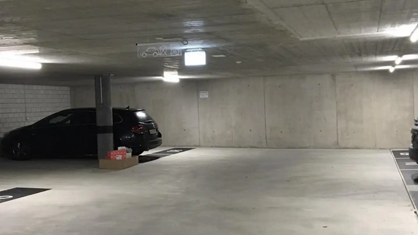Parcheggio sotterraneo in affitto - Holbergstrasse 4, 8302 Kloten - Foto 3