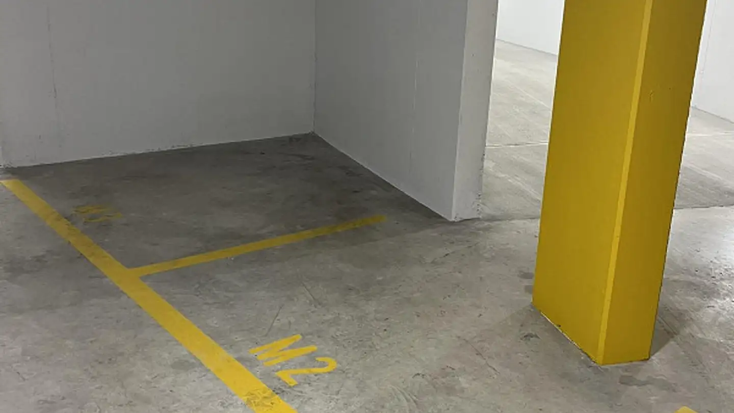 Parcheggio coperto in affitto - Greifenseestrasse 13a, 8603 Schwerzenbach