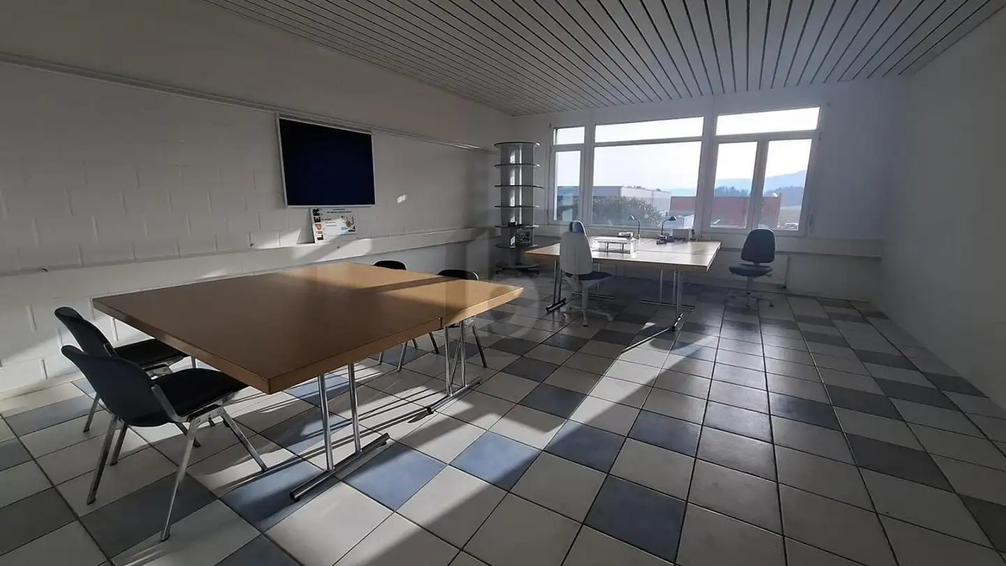 Bürofläche mieten - 2855 Glovelier - Foto 3