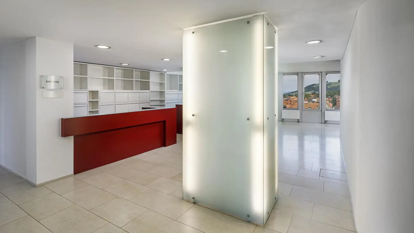 Commercial for rent - Rorschacher Strasse 150, 9000 St. Gallen - Photo 2
