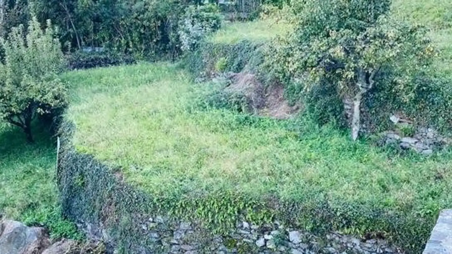 Terrain constructible à vendre - Incella, 6614 Brissago