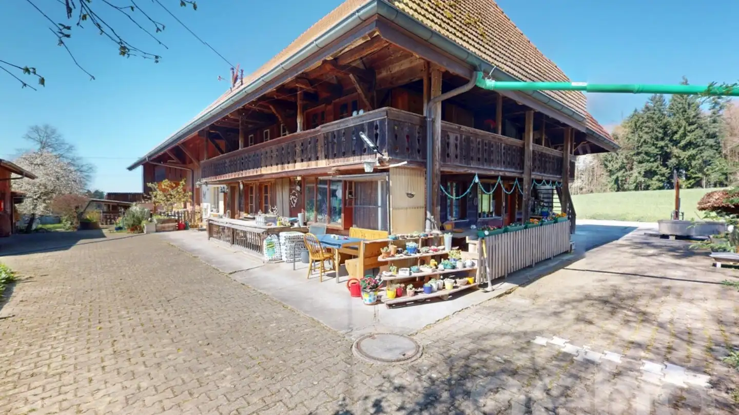 Edificio residenziale in vendita - 3266 Wiler b. Seedorf