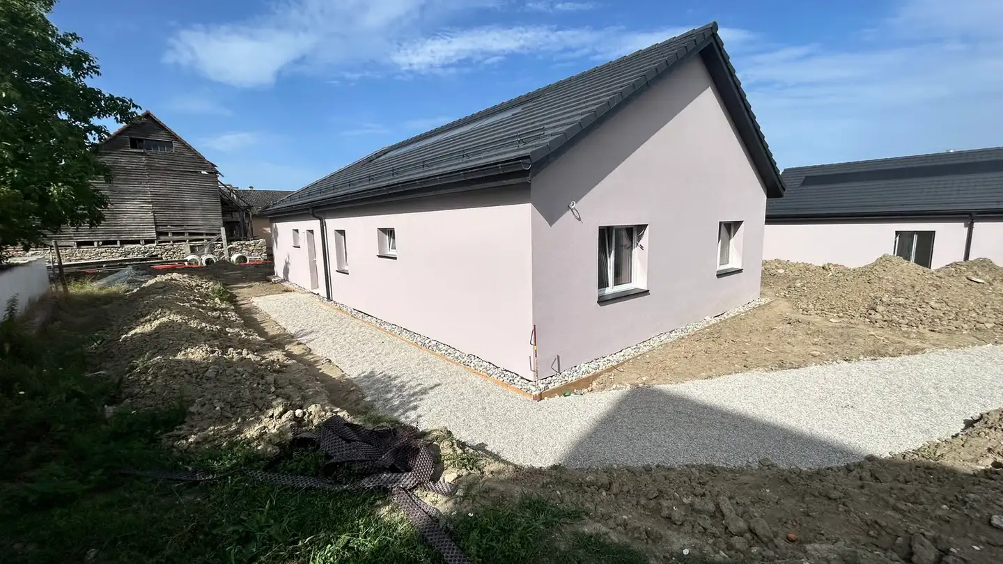 Single house for rent - 1406 Cronay