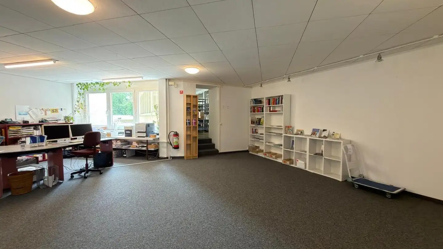 Bureau à louer - Rue De L'hôpital / Spitalstrasse, 2502 Biel/Bienne - Photo 4