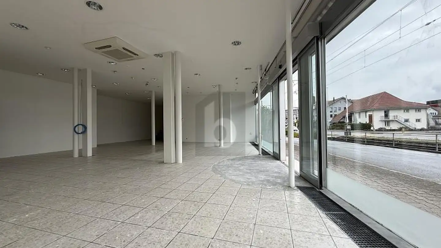 Office space for rent - 5036 Oberentfelden