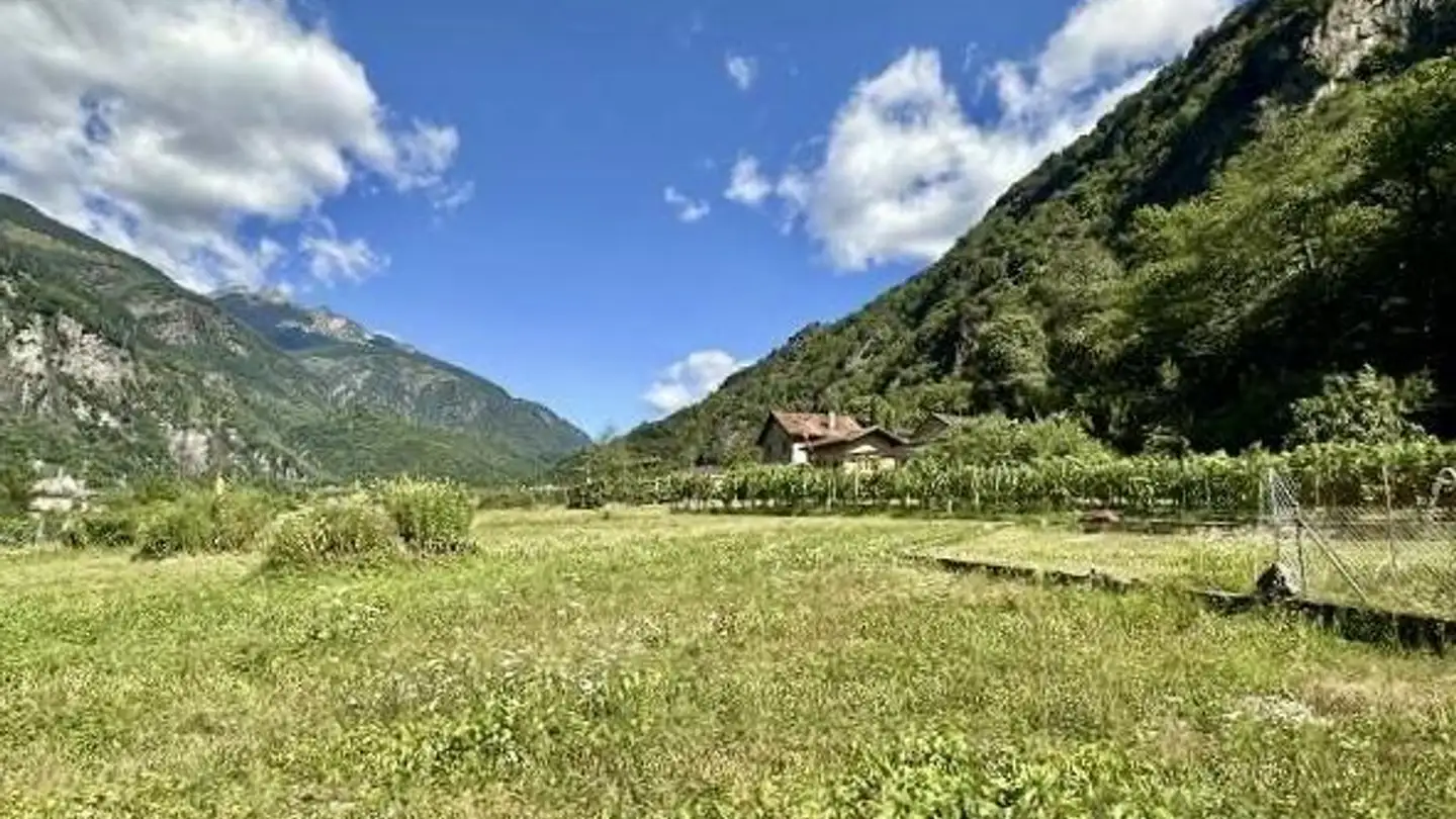 Constructible plot for sale - 6745 Giornico