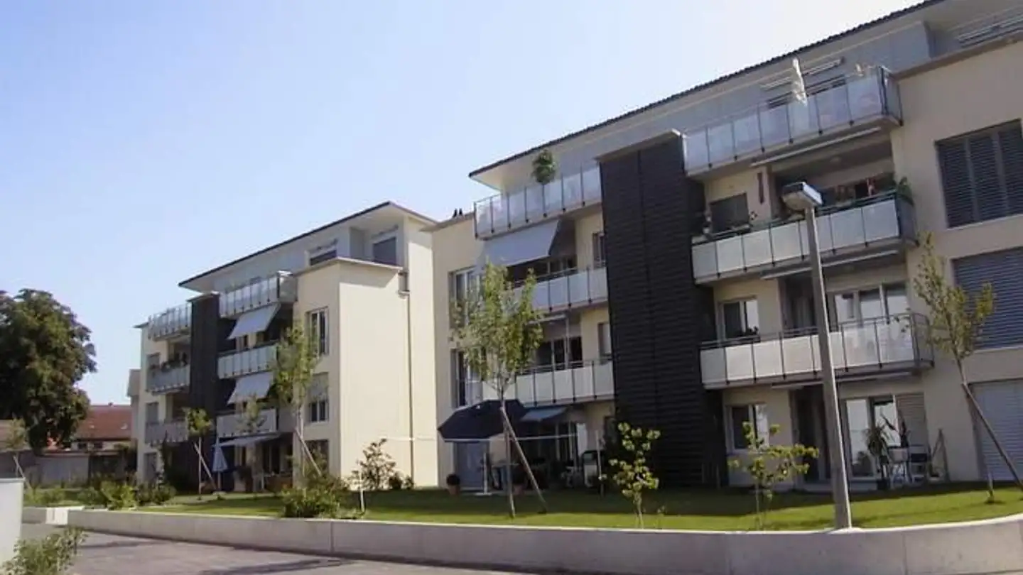 Tiefgaragenstellplatz mieten - Rietackerstrasse 15, 8472 Seuzach