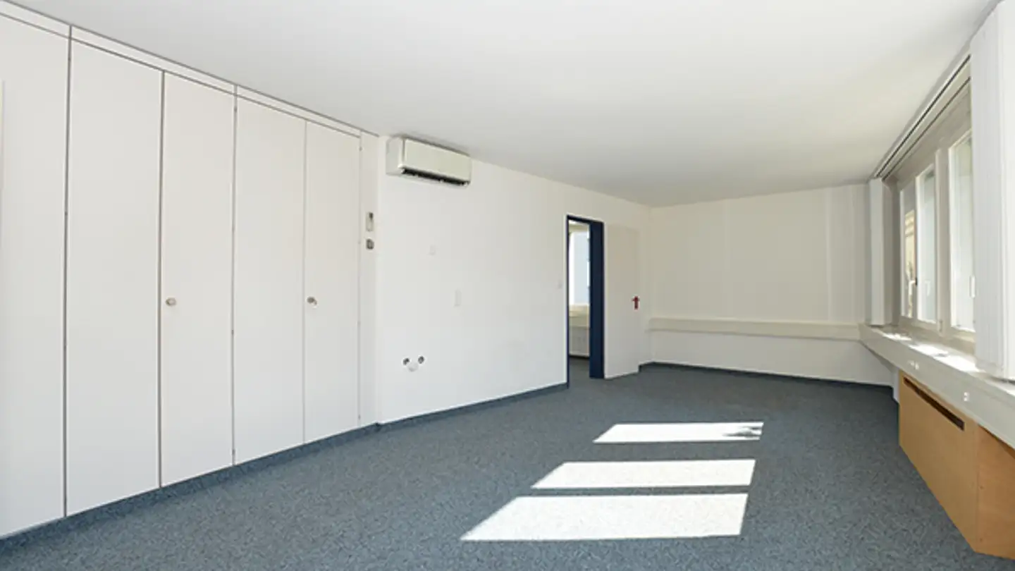 Office space for rent - Bahnhofstrasse 22, 8180 Bülach - Photo 4