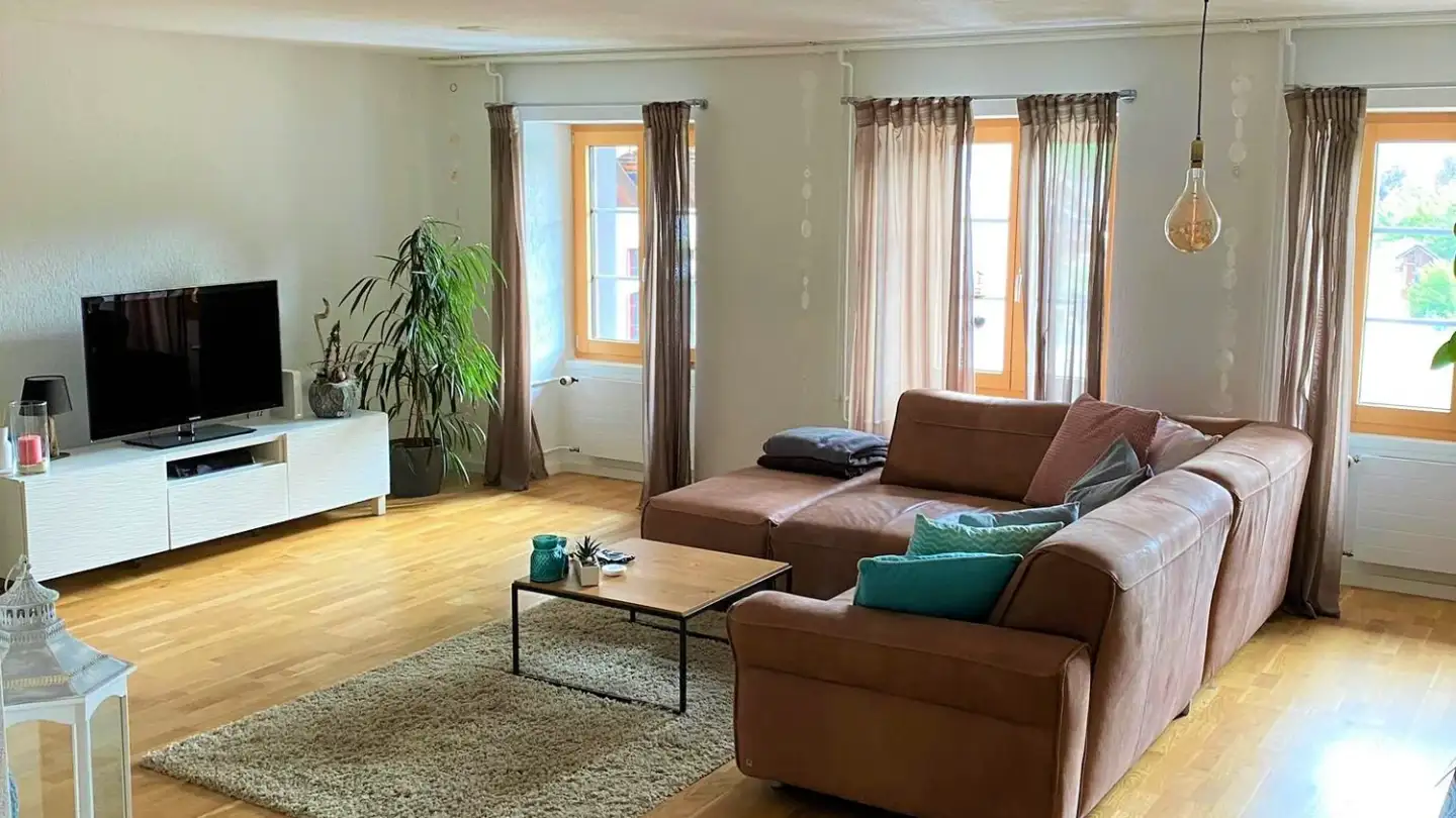 Wohnung mieten - Dorfstrasse 20, 5077 Elfingen - Foto 2