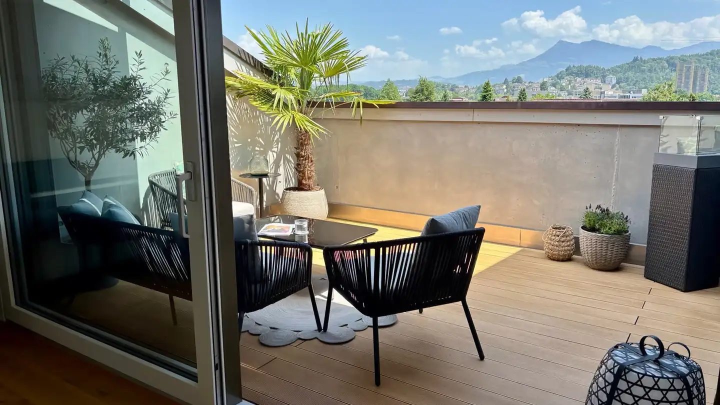 Appartement à louer - Pilatus Kulm, 6010 Pilatus Kulm - Photo 2