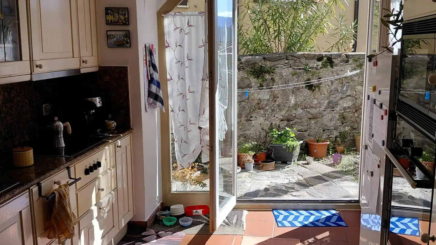 Appartamento in affitto - Via Maestra 6, 6930 Bedano