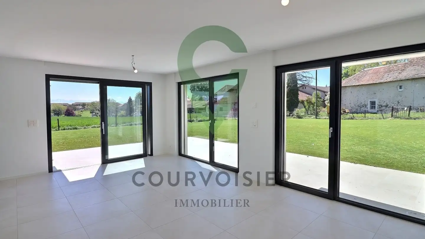 Semi-detached house for sale - 1143 Apples - Photo 4