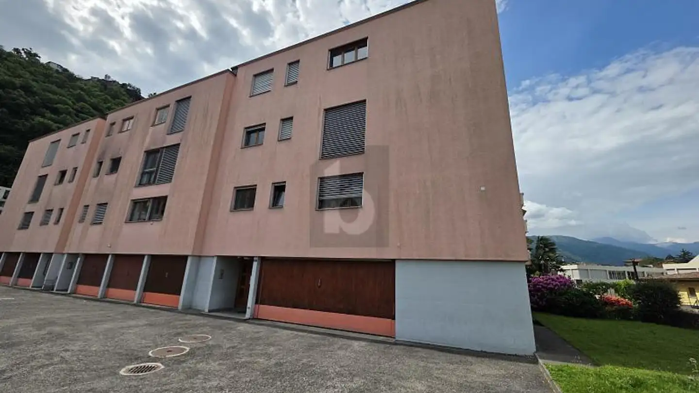 Residential building for sale - 6512 Giubiasco