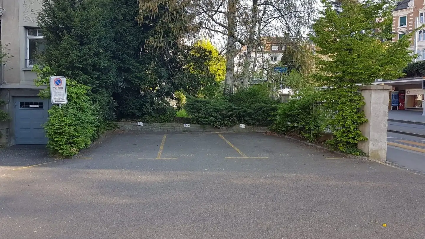 Outdoor parking space for rent - Weinbergstrasse 69, 8006 Zürich