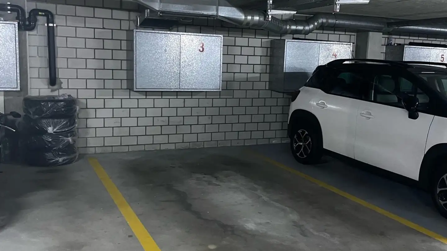 Outdoor parking space for rent - Unterdorfstrasse, 6033 Buchrain - Photo 3