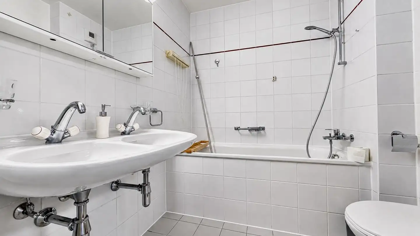 Apartment for rent - 1203 Genève - Photo 4