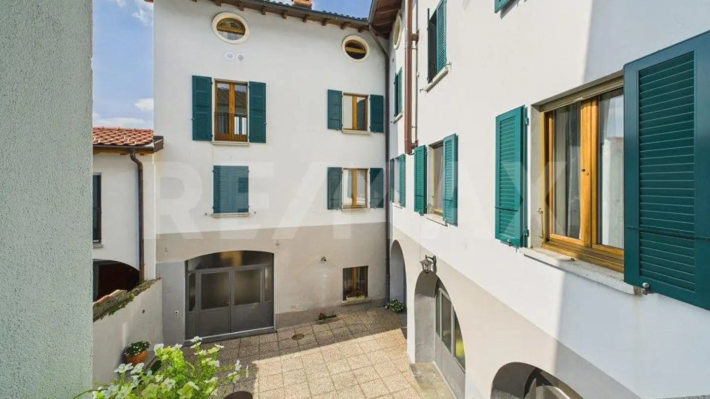 Immeuble résidentiel à vendre - 6828 Balerna