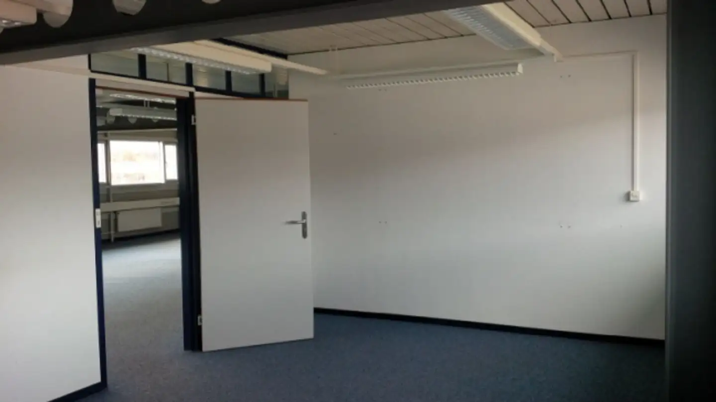 Commercial for rent - Route De Courroux 6, 2800 Delémont