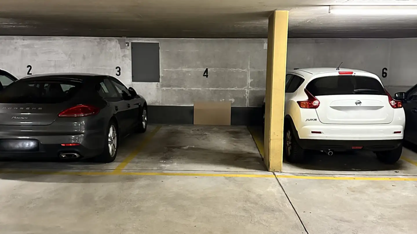 Parcheggio sotterraneo in affitto - Affolternstrasse 81, 8050 Zürich - Foto 2