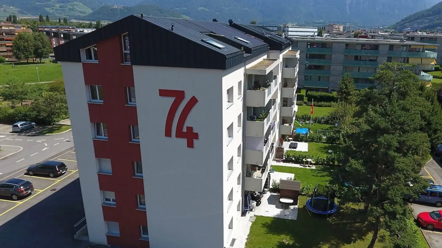 Place de parking extérieure pour moto à louer - Avenue De Crochetan 74, 1870 Monthey