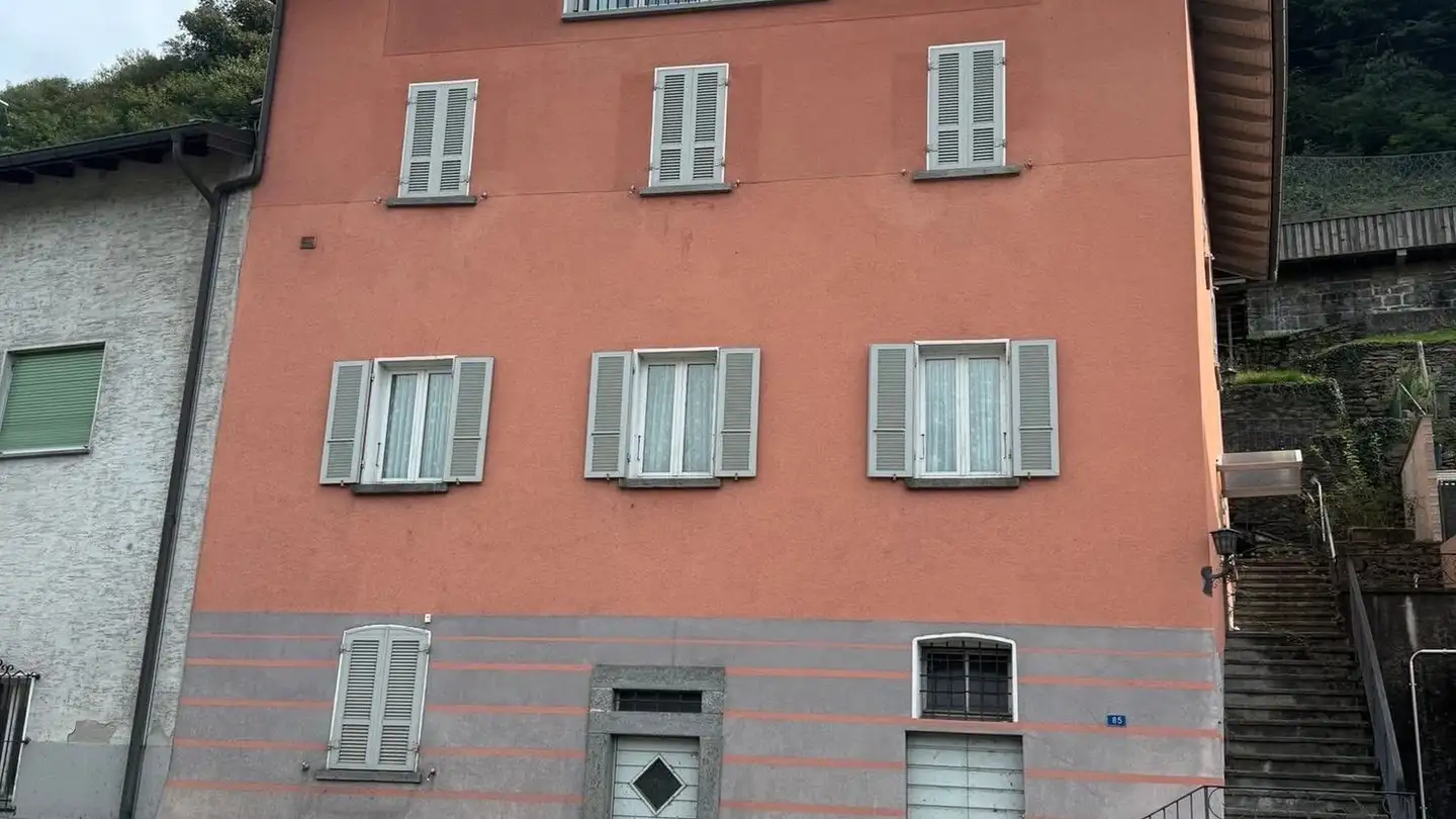 Single house for sale - Via Cantonale 85, 6573 Magadino