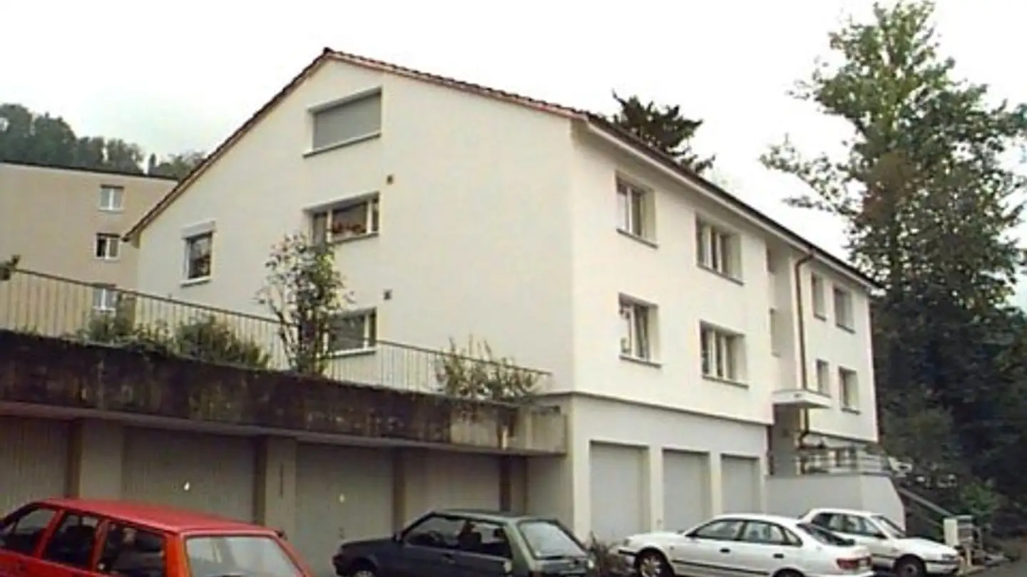 Outdoor parking space for rent - Zopfstrasse 8, 8134 Adliswil - Photo 2