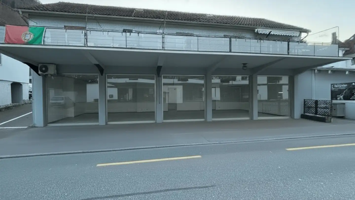 Magasin à louer - 6052 Hergiswil NW