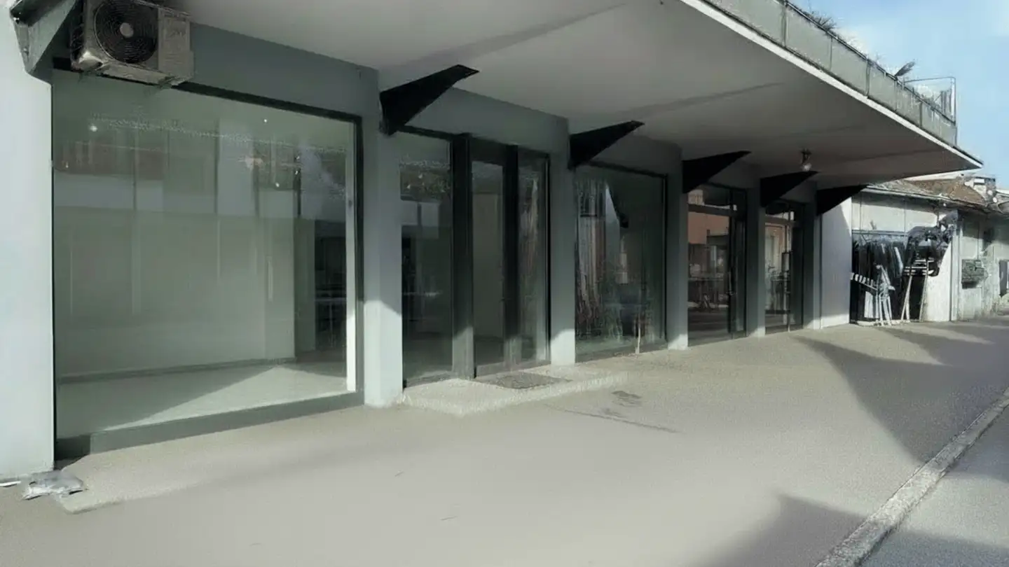 Magasin à louer - 6052 Hergiswil NW - Photo 2