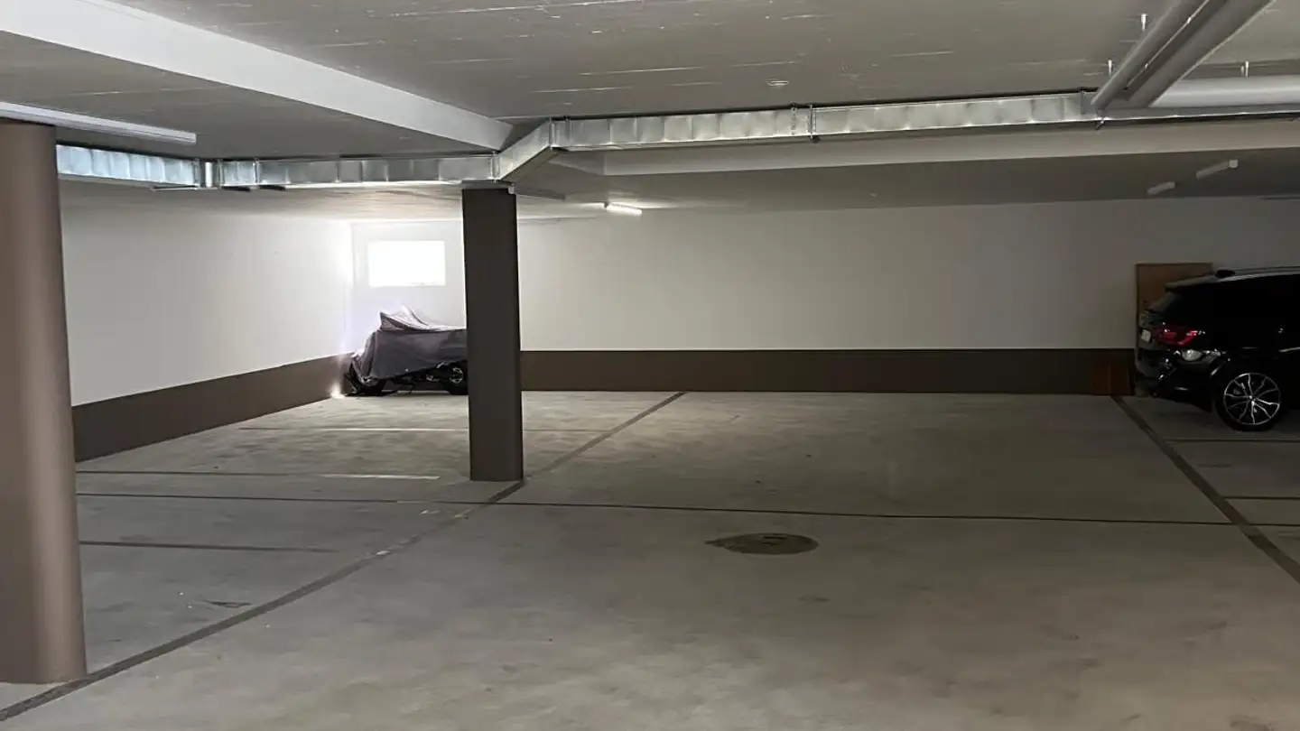 Tiefgaragenstellplatz mieten - Frohalpstrasse 89, 8038 Zürich
