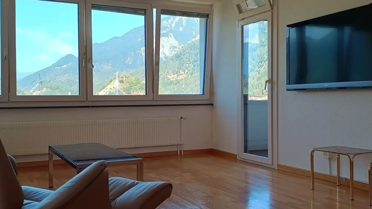 Appartement à louer - Via Calundis 19, 7013 Domat/Ems