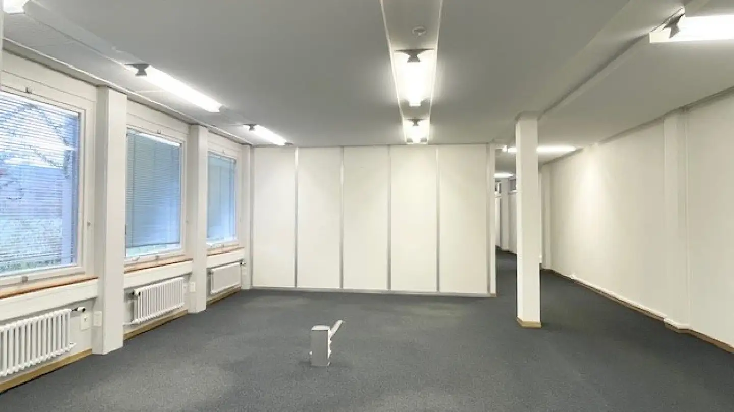 Shop for rent - Rue Du Chasselas, 2034 Peseux