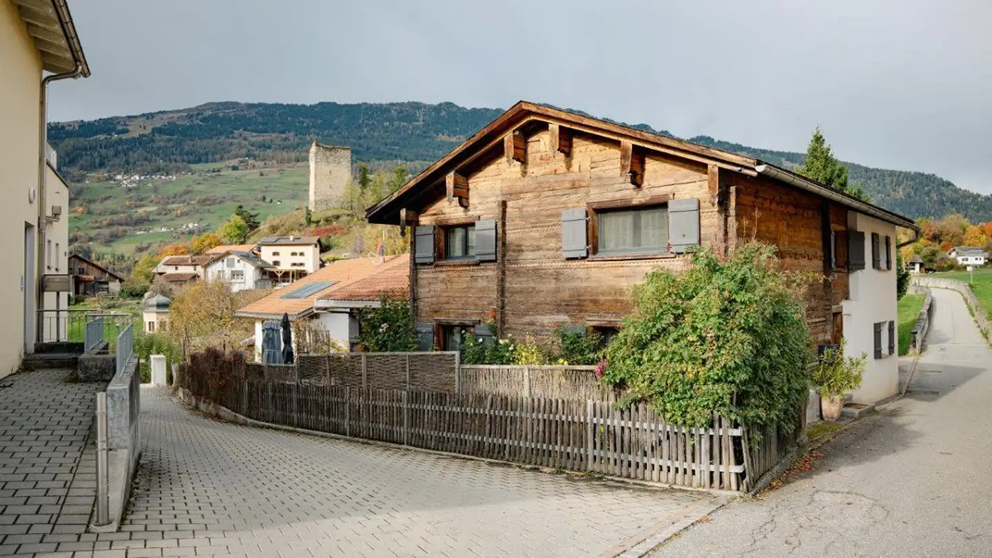 Einfamilienhaus kaufen - 7417 Paspels