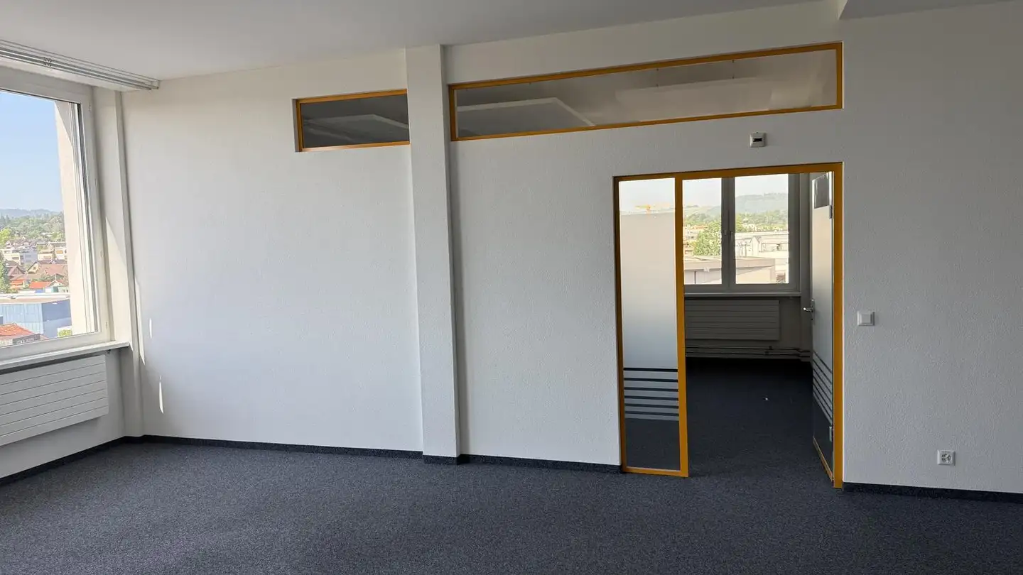Bürofläche mieten - Hinterbergstrasse 56, 6312 Steinhausen - Foto 3