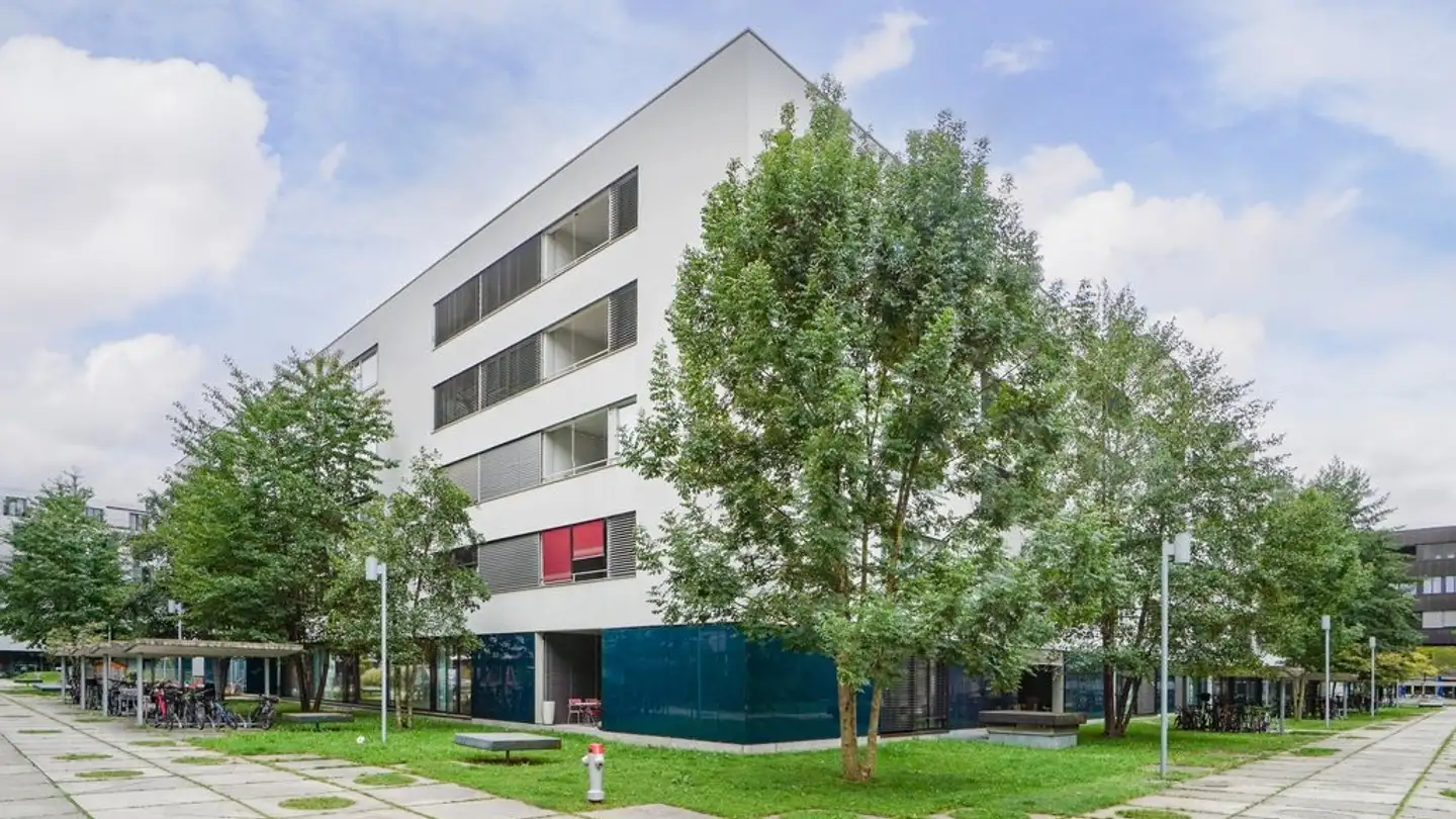 Mixed-use building for rent - Else-Züblin-Strasse 102, 8404 Winterthur