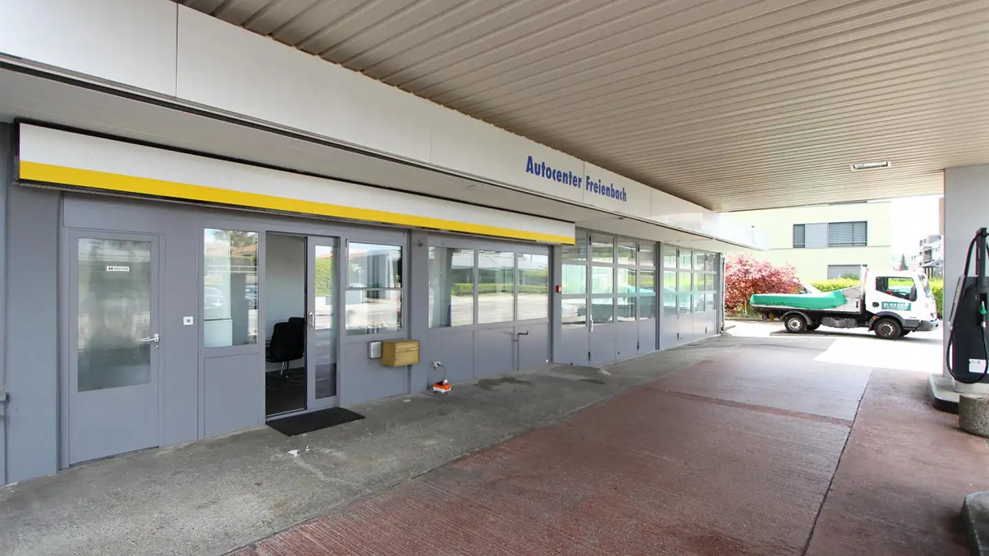 Commercial for rent - Kantonsstrasse 10, 8807 Freienbach