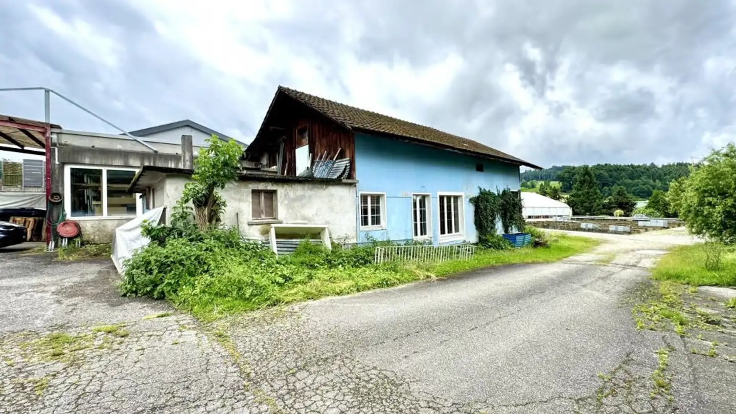 Commercial building plot for sale - 6147 Altbüron - Photo 2