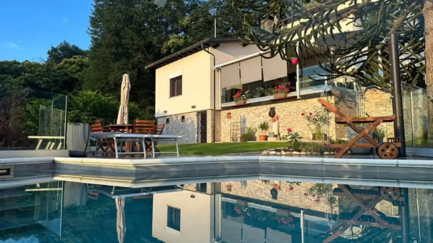 Single house for sale - 6966 Villa Luganese - Photo 2