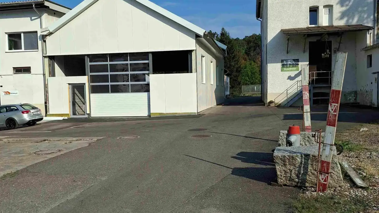 Immeuble industriel à louer - Herrenwisstrasse 20, 8180 Bülach