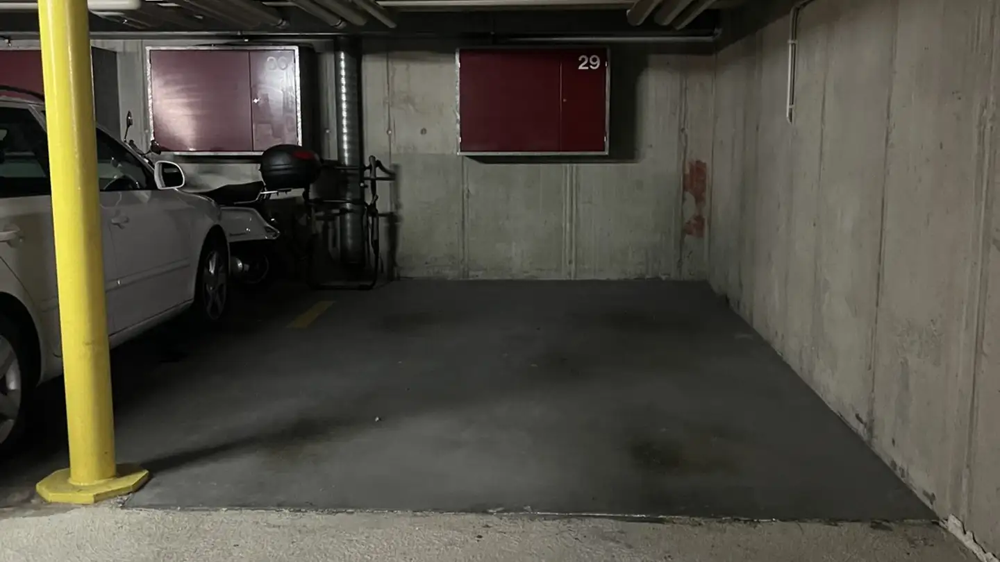 Einzelgarage mieten - Bachwiesenstrasse 111, 8047 Zürich