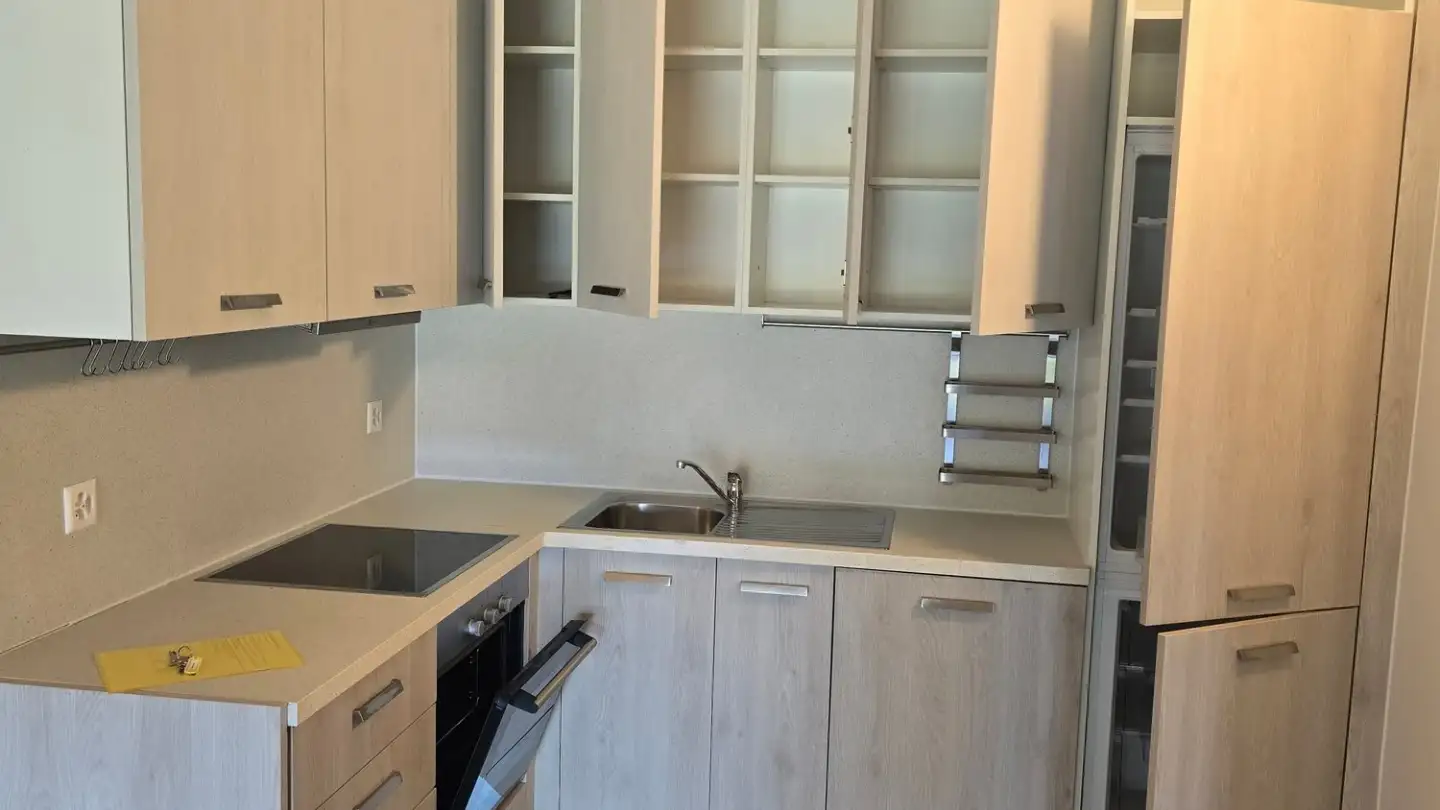 Appartement à louer - Via Del Battistone 13, 6533 Lumino