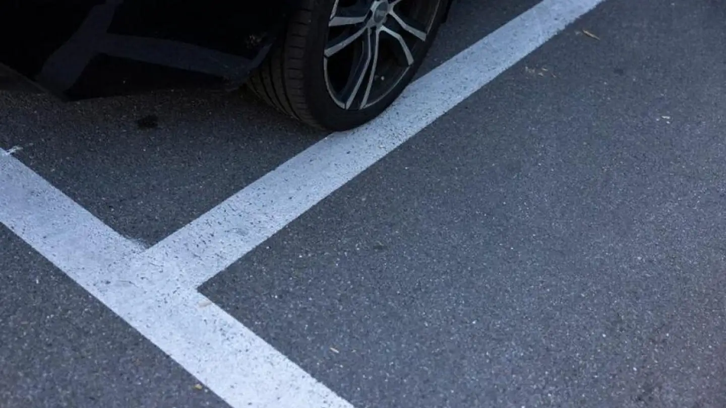 Outdoor parking space for rent - 8422 Pfungen