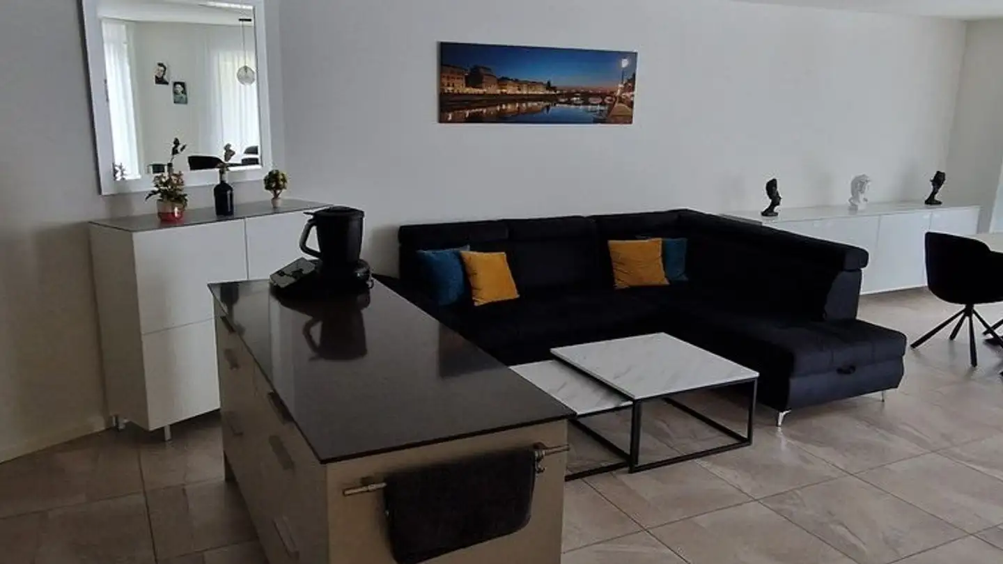 Wohnung mieten - Glärnischstrasse 2, 8118 Pfaffhausen