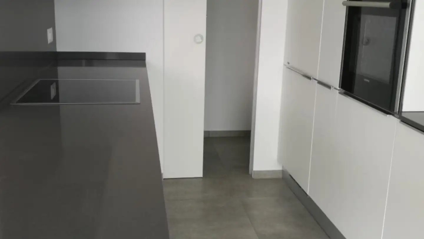 Apartment for rent - 6600 Muralto - Photo 2